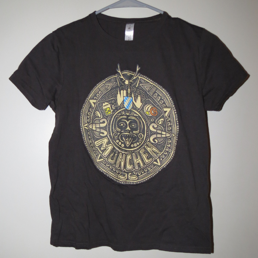 Women's Munich stylized t-shirt
